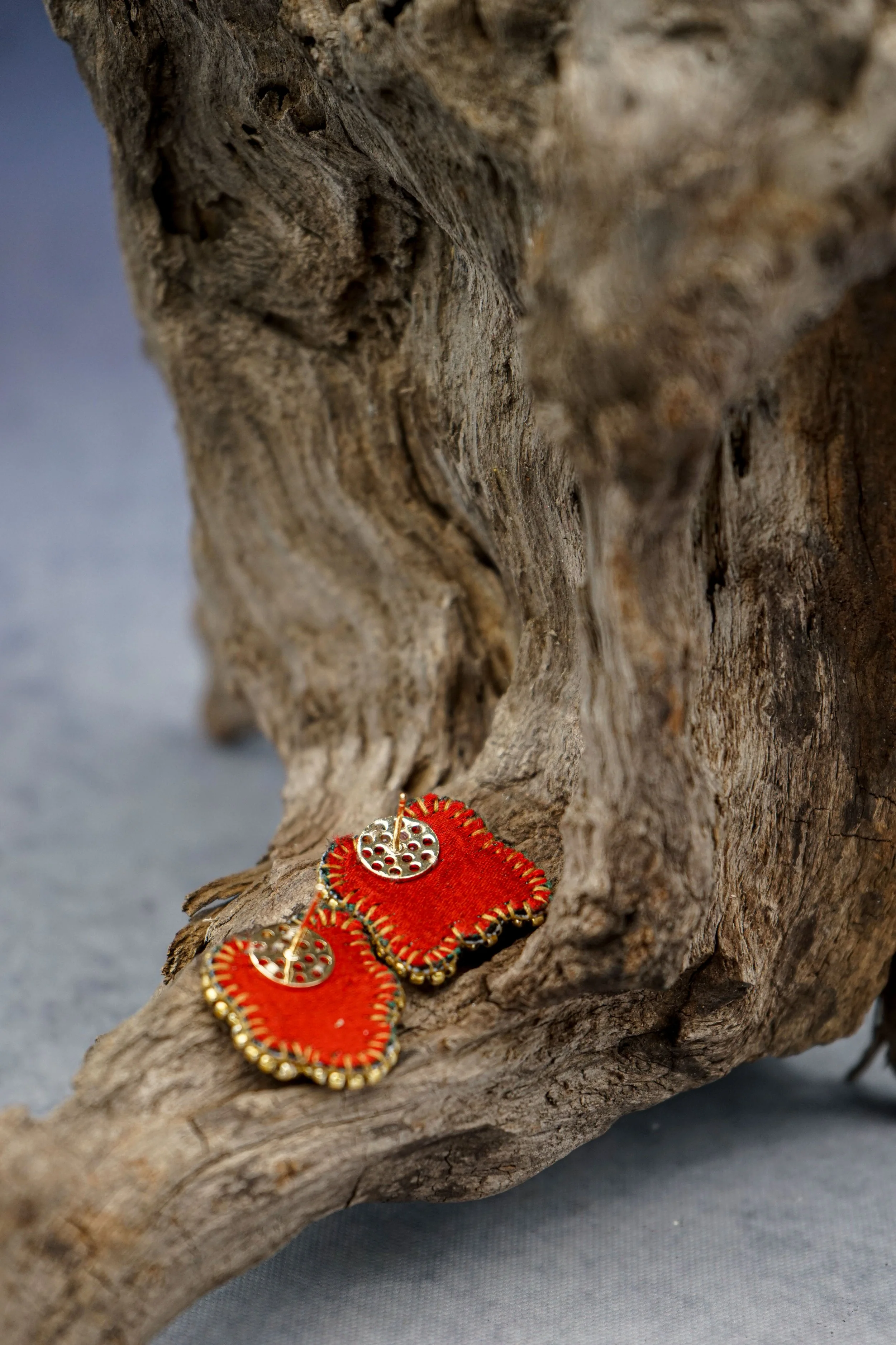 Yi彝 Traditional Hand Embroidery Earring - Pink