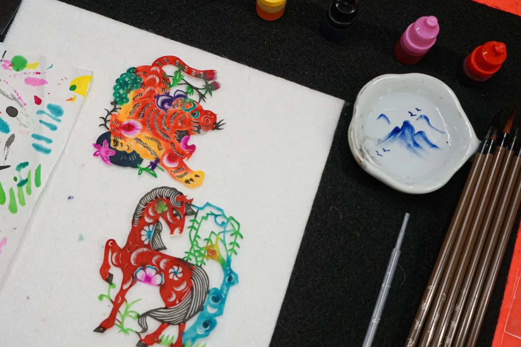 Yuxian+paper-cut+painting6.jpg