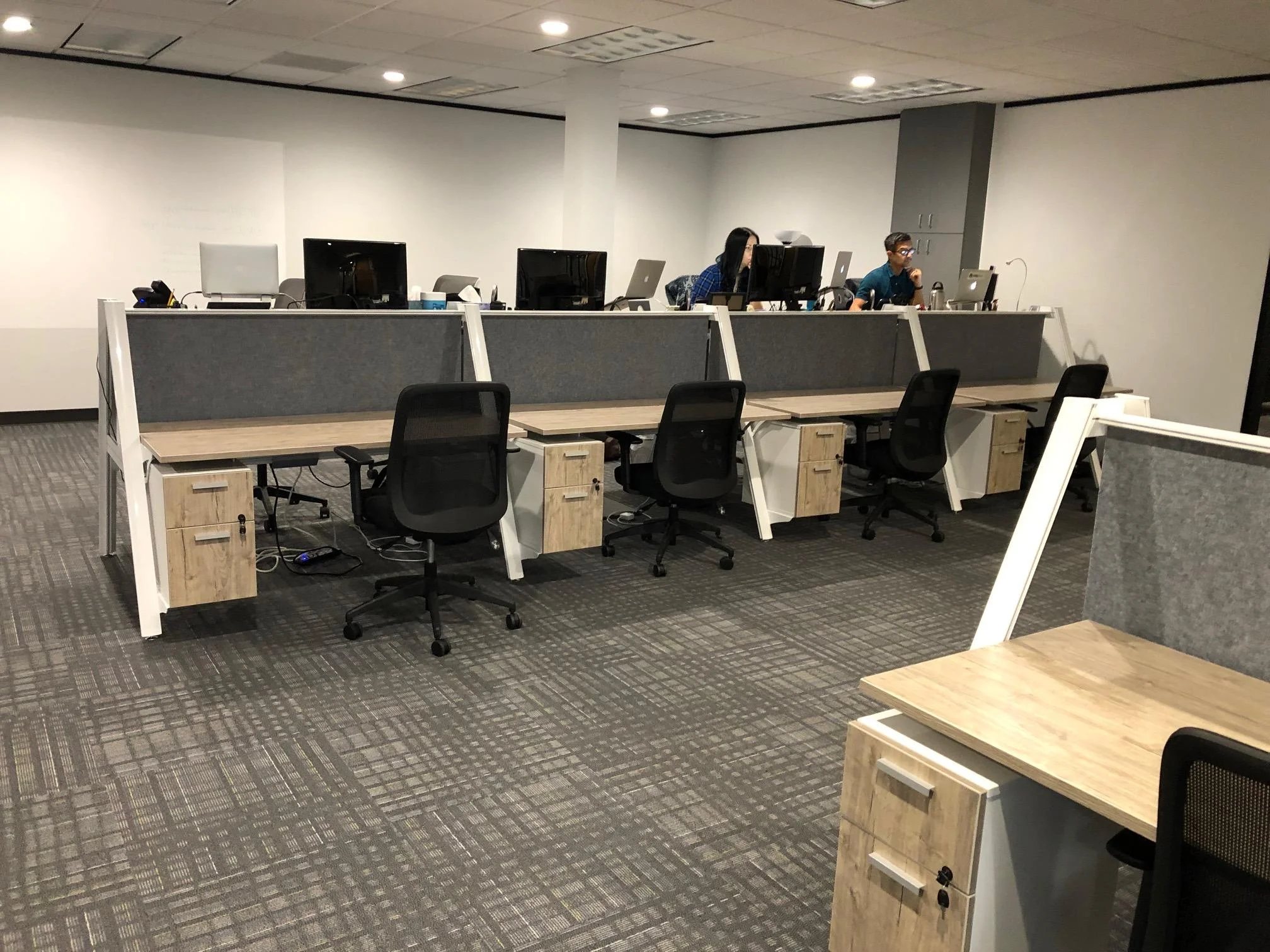 leadingReach-180Office_7.jpg