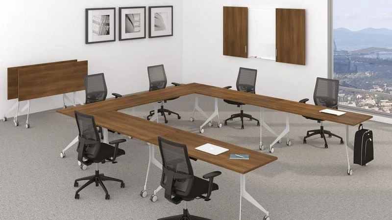 Overview The outcome of a modern vision of what furniture should be, the Quorum Multiconference collection redefines the word “versatility”. Our tables are completely adaptable to new office technologies and are available in a wide variety of finishes, sizes and shapes