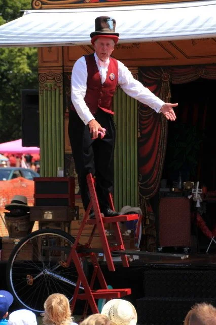 The Two Chair Balance — product photograph