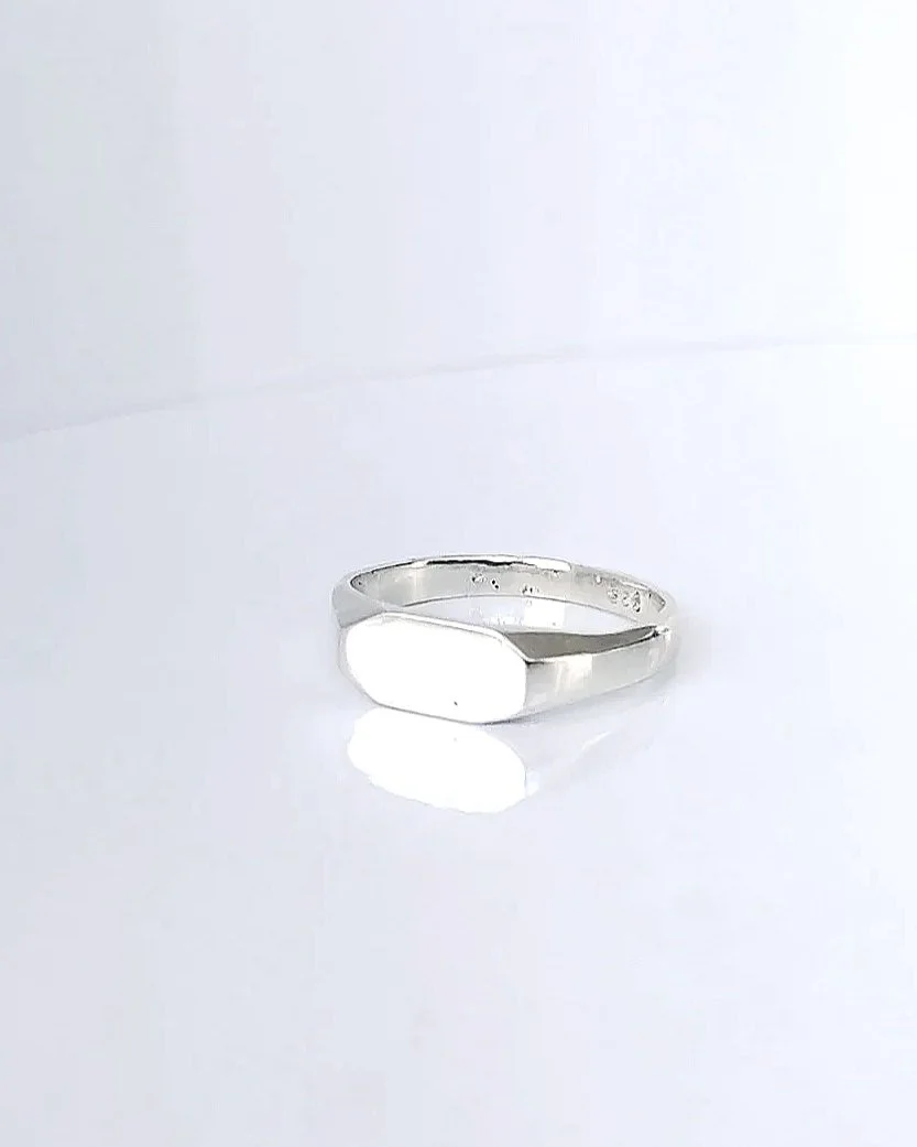 signet+plain4.jpg