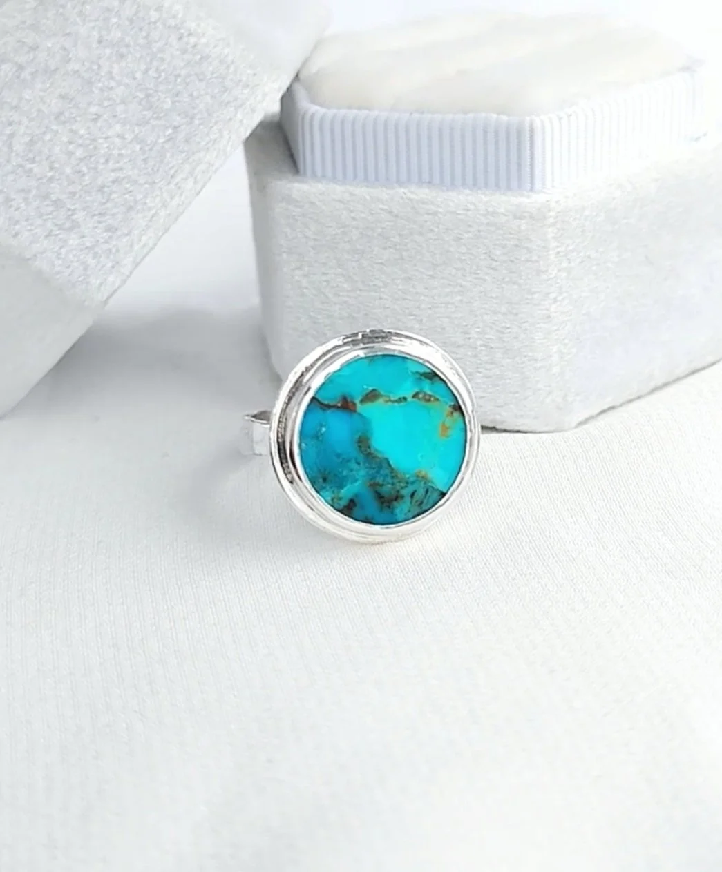 Turquoise coin ring5.jpg