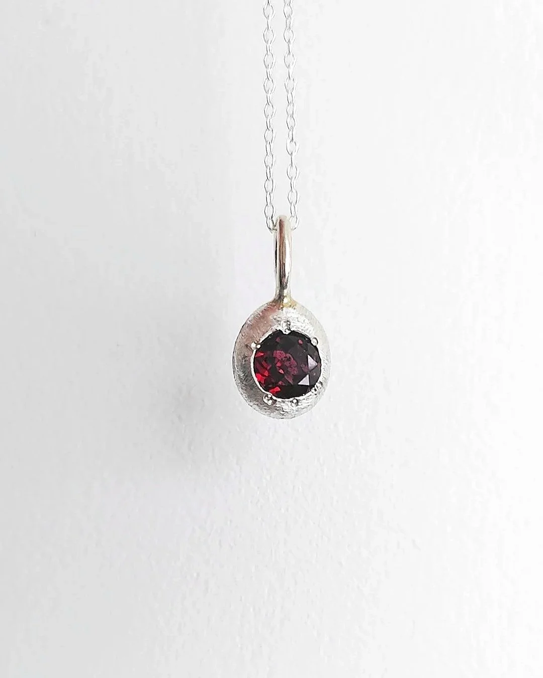 cloch+garnet4.jpg