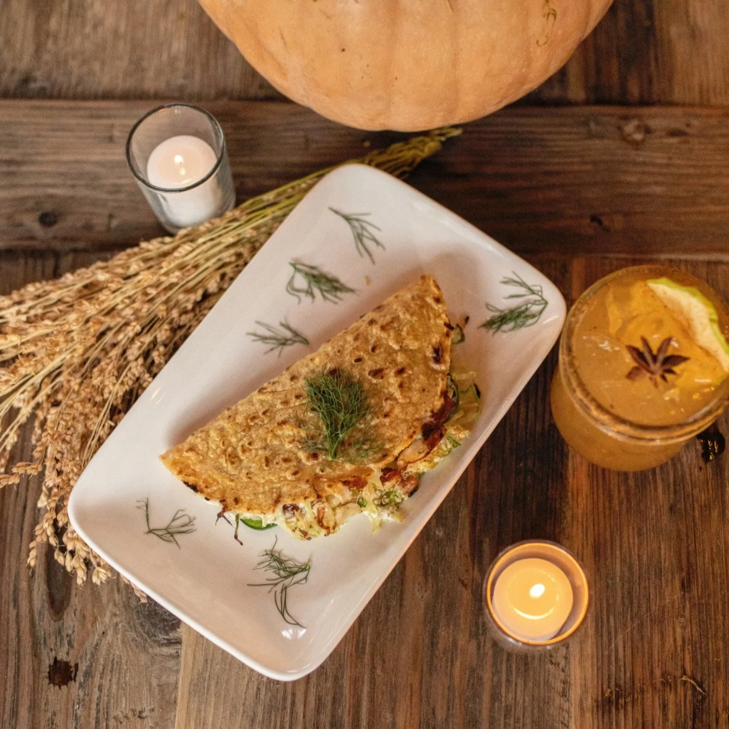 FALL VIBES ARE HERE, SAN JOSE! 🍂✨
Zona Rosa is cooking up the coziest seasonal magic, and trust us &mdash; you&rsquo;re going to want a taste of this moment.

Meet the star of the season: Quesadilla de Brussels. Think crispy meets creamy with finger