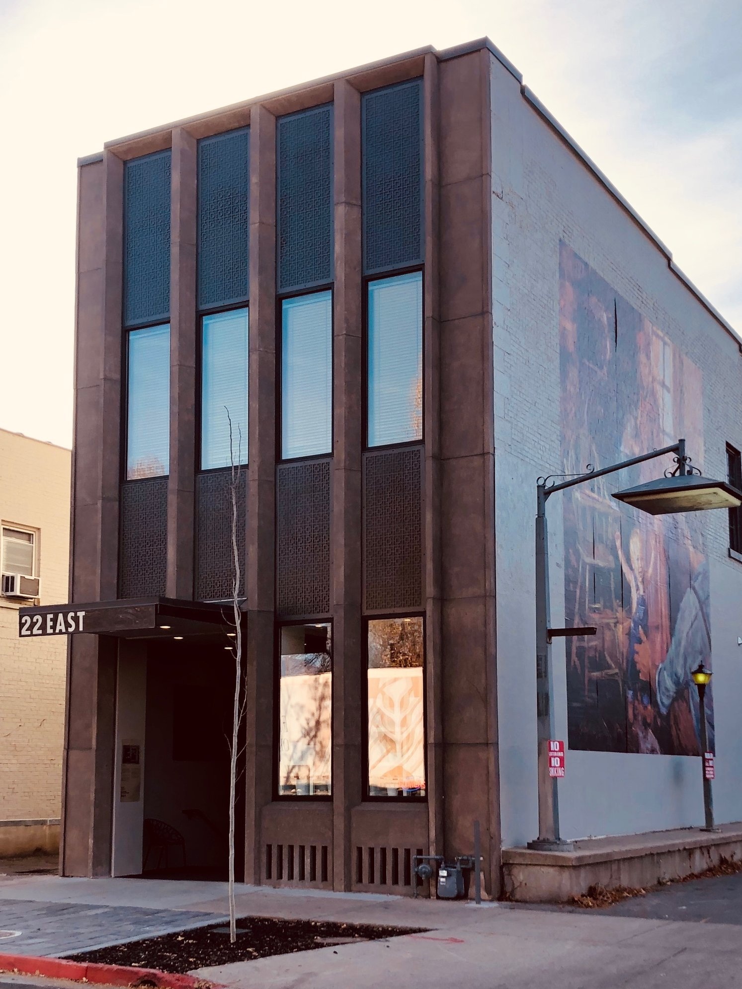FlatsLuxurySuites_22EastCenter_Exterior.jpg