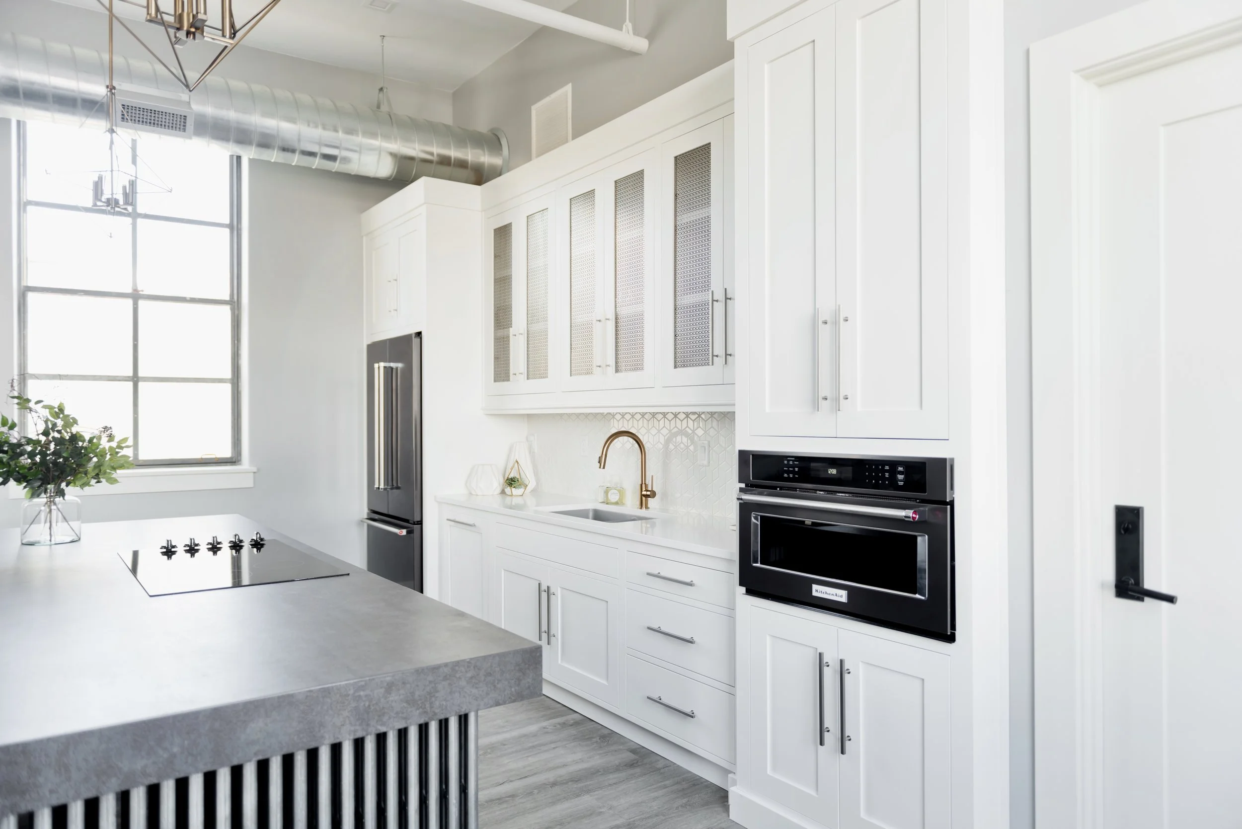 SouthFlatLuxurySuite_22EastCenter_Kitchen2.jpeg
