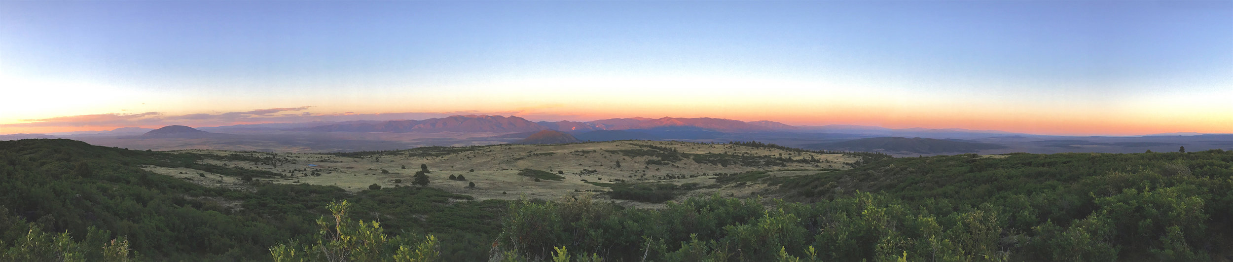 Sunset+Landscape+Panorama+-+Pot+Mtn.jpg