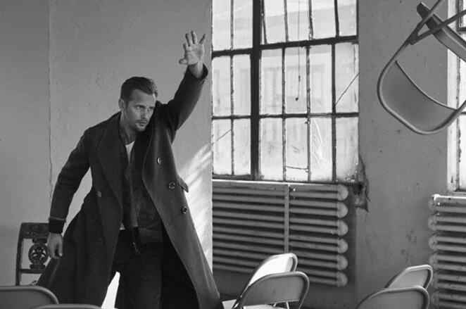 VS.-MAGAZINE-Alexander-Skarsgard-by-Hunter-Gatti.-Alicia-Lombardini-Fall-2016-www.imageamplifie-1.jpg