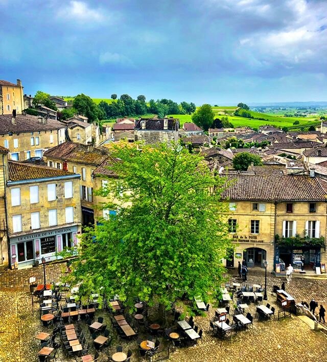 This time last year, we were traveling and tasting our way through the motherland of Bordeaux...Reminiscing and Dreaming of our next adventures!
