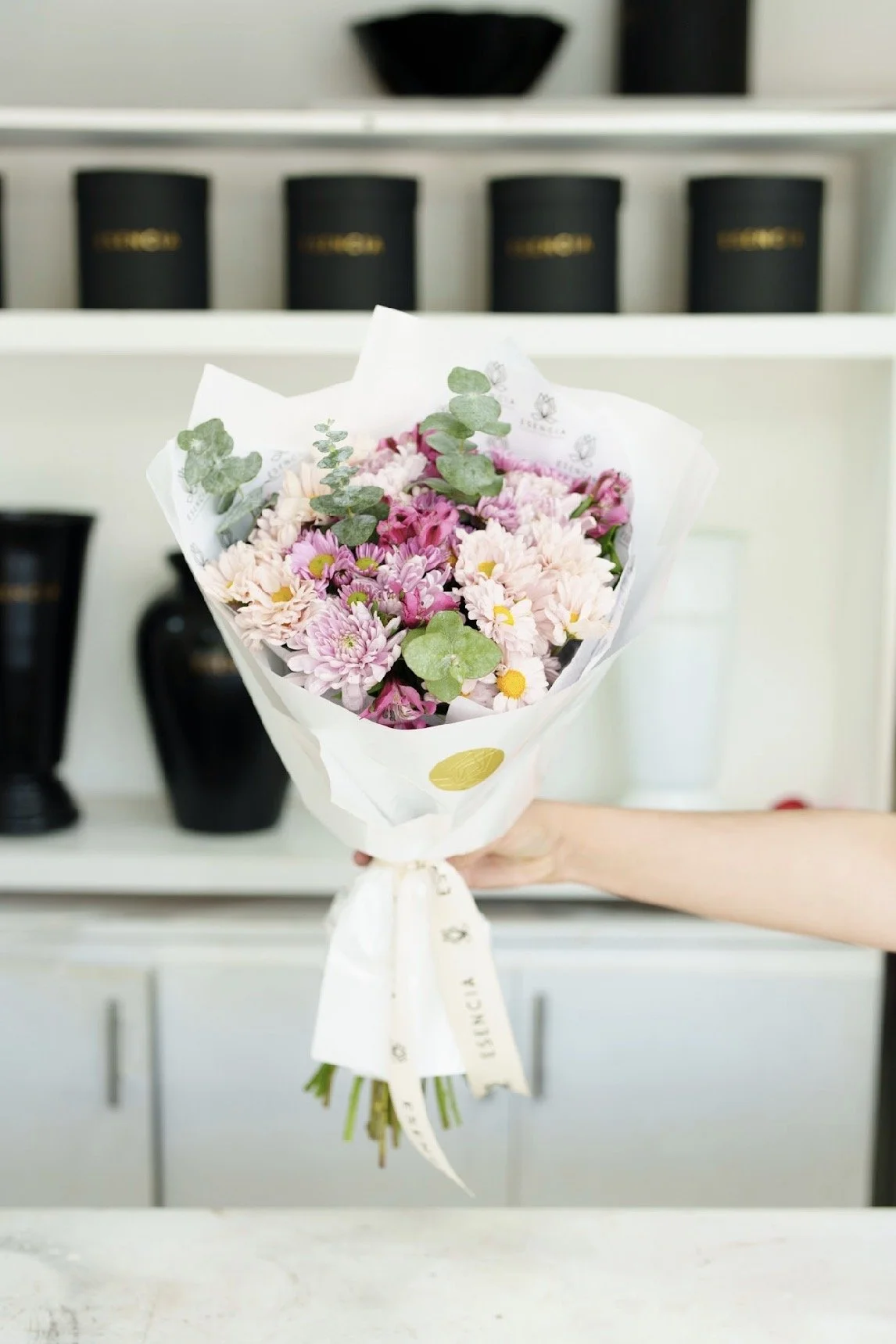 atado follajes tonos pastel