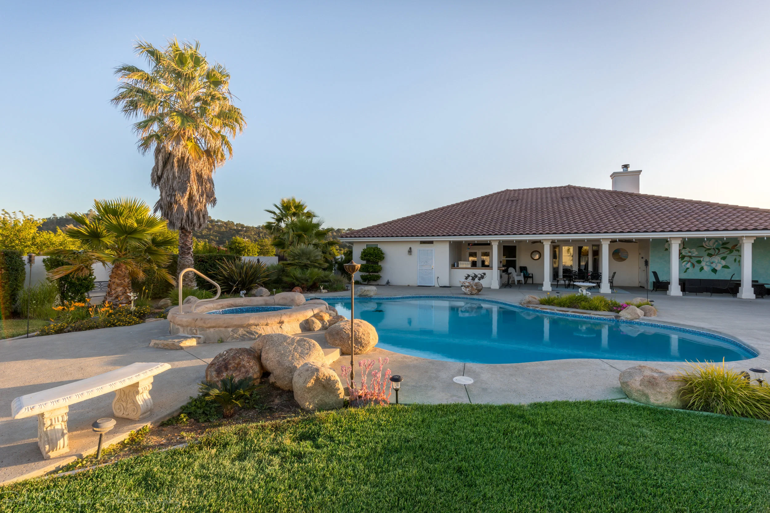 Los Palos — Backyard Visions