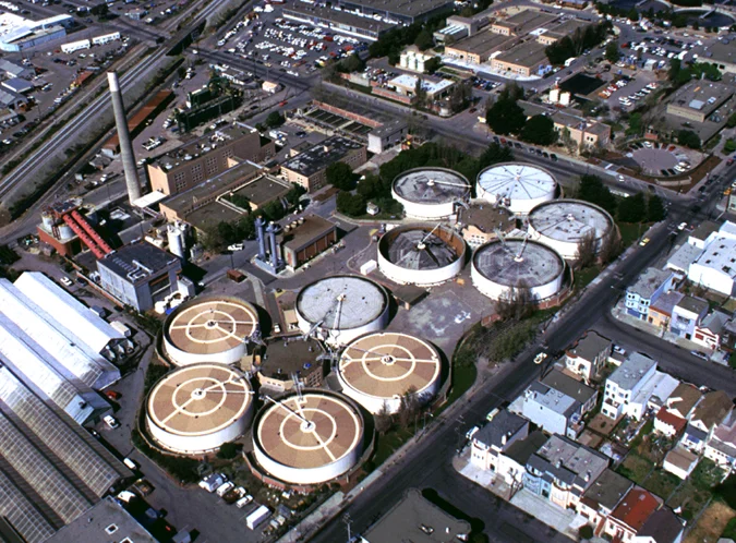 broken digester cover.jpg
