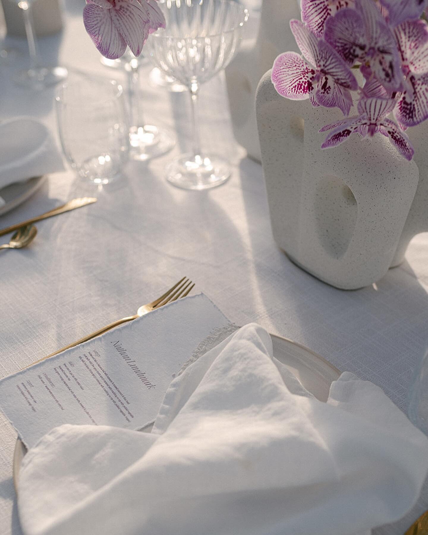 Delicate table moments styled by yours truly for Ash &amp; David x

Planner/Stylist @hausofhera__ 
Florist @mrsgibbonsflowers 
Photography @reneegreencreative 
Videographer @sommarfilms 
Celebrant @gracelewincelebrant 
Venue @goldcoastfarmhouse 
Cate