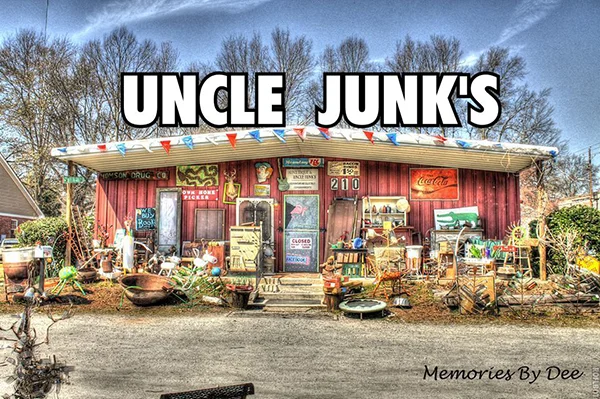Photo via AUNT TIQUE & UNCLE JUNK's