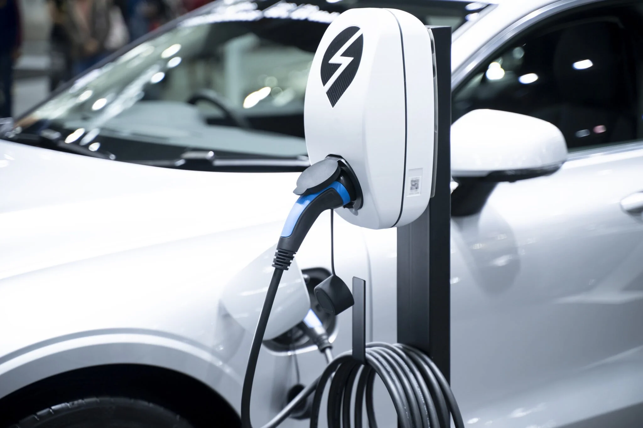 Should hybrid cars pay for roads?