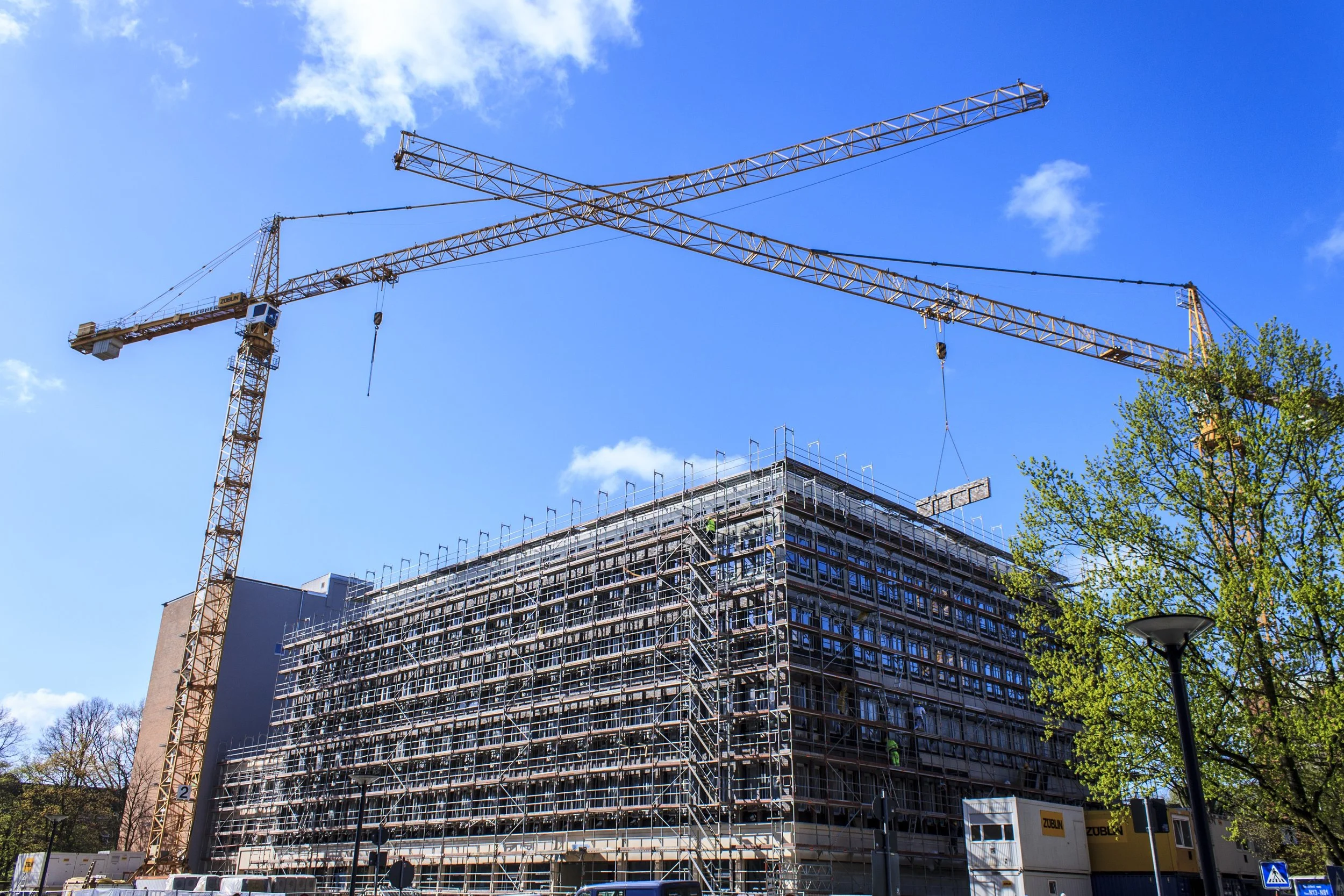Economic development and the “winner’s curse”