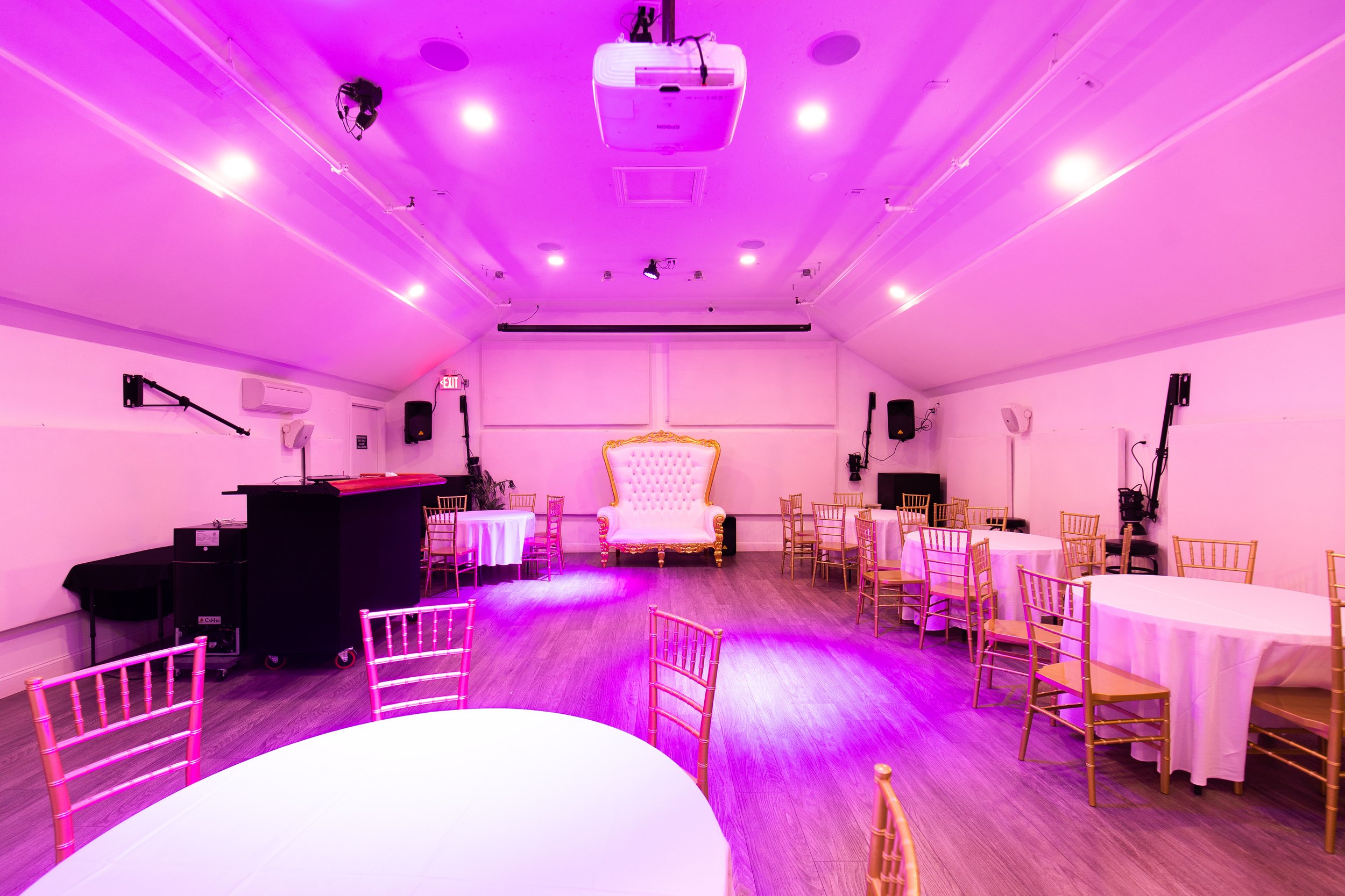 076A0976+Giovanni The Photographer+Boston Studio Rental+Function+Hall+Banquet+Venue+Party+Space+for+Rent+throne+chiavari+chairs.jpg