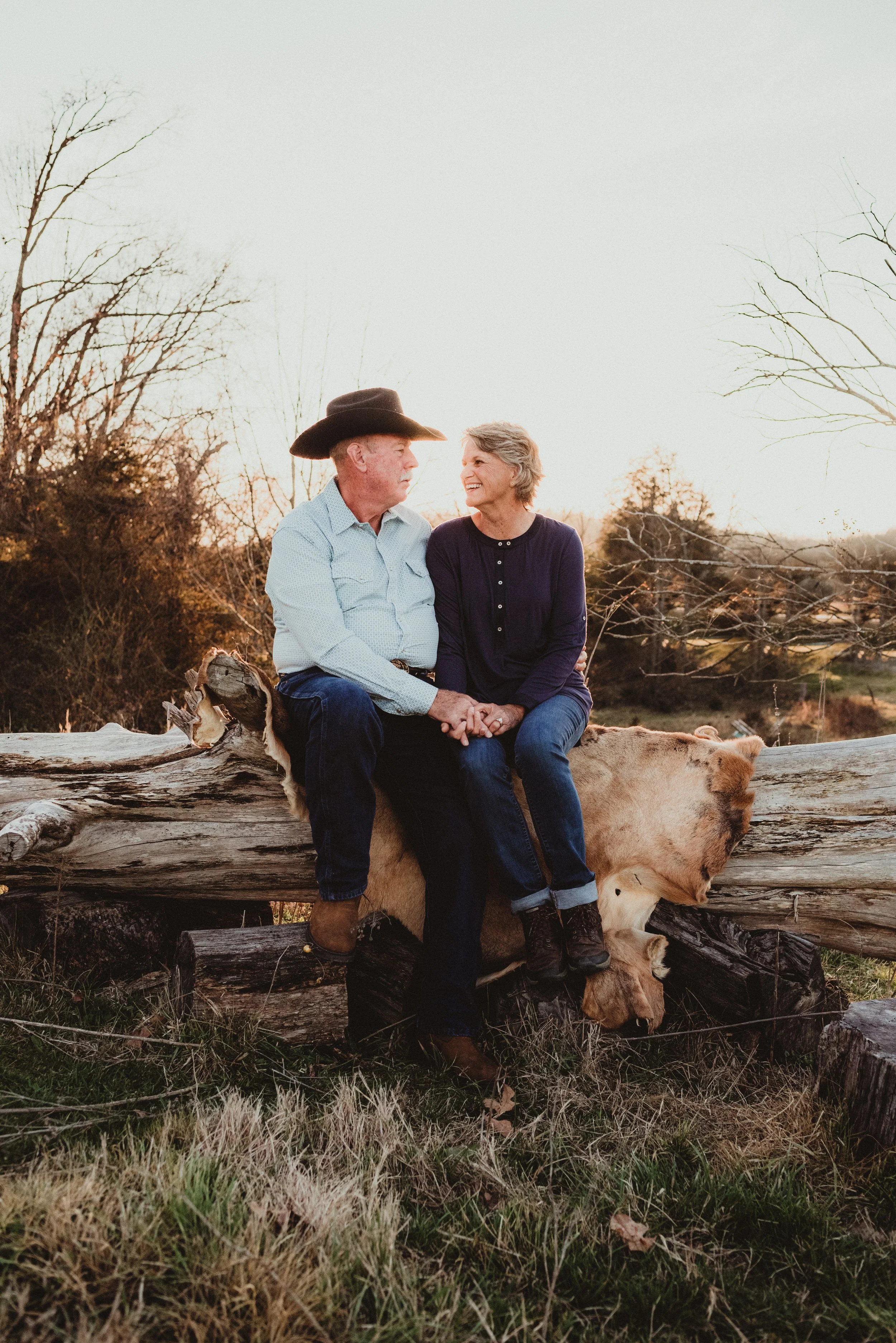 © Copyright 2022, Kimberly Philbeck_Hayes Anniversary Session_DSC_4222.jpg