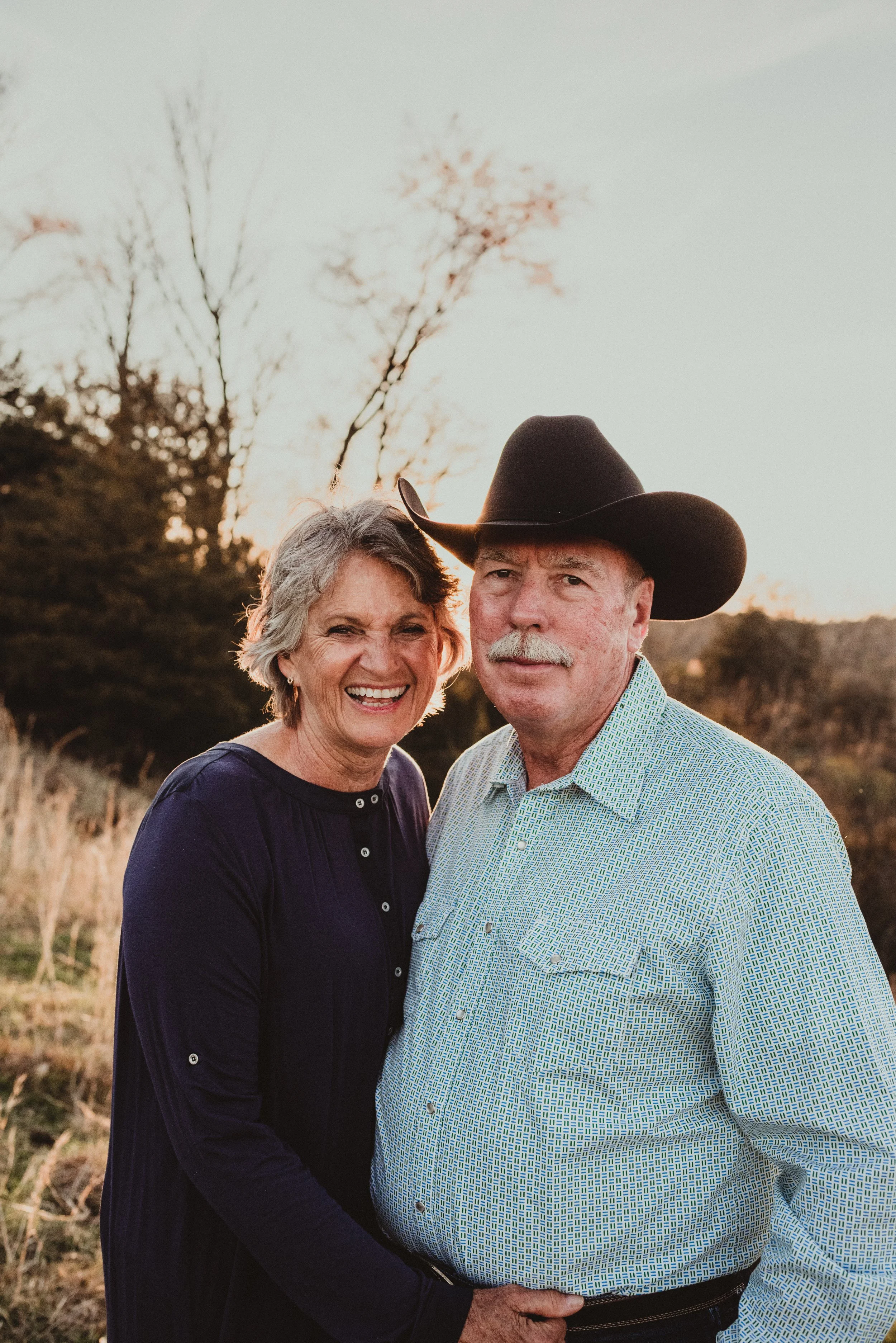 © Copyright 2022, Kimberly Philbeck_Hayes Anniversary Session_DSC_4327.jpg