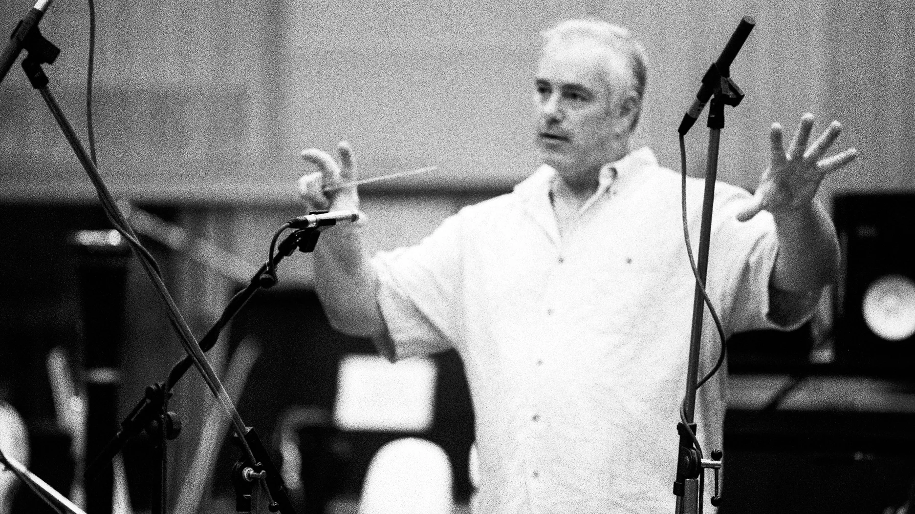 Larry Groupé - 16.9.jpg