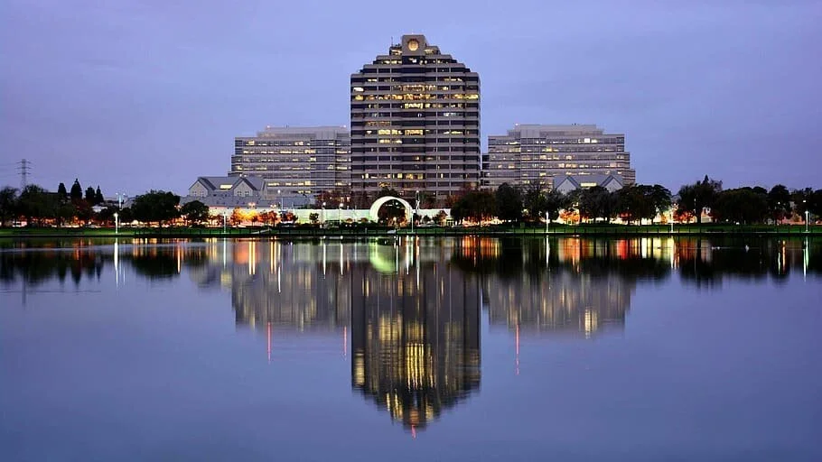 foster-city-san-francisco-bay-area-california-waterfront-architecture-san-mateo-county.webp