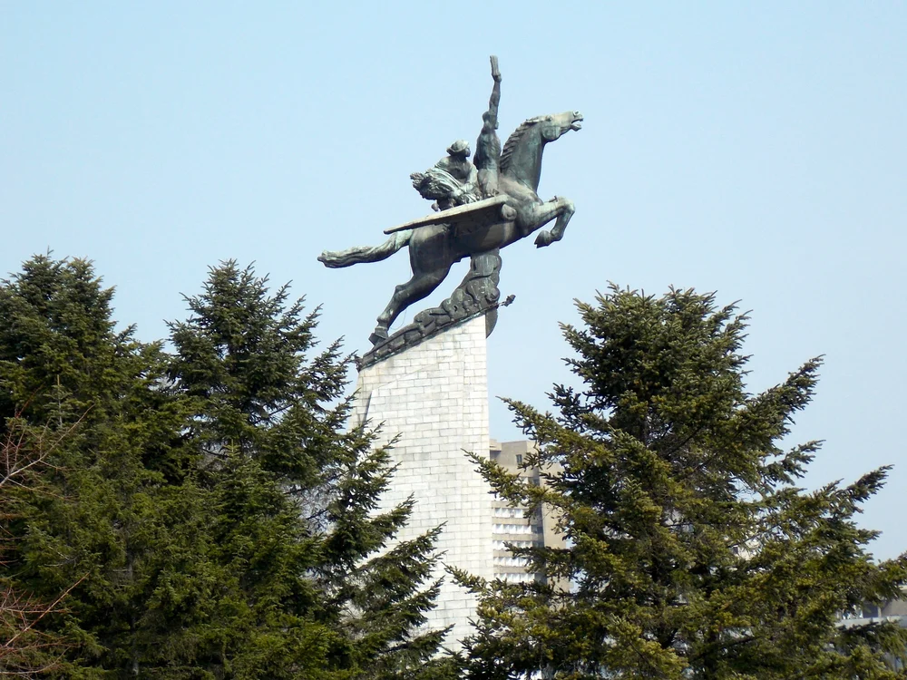 CHOLLIMA ON THE WING — Behind The Curtain