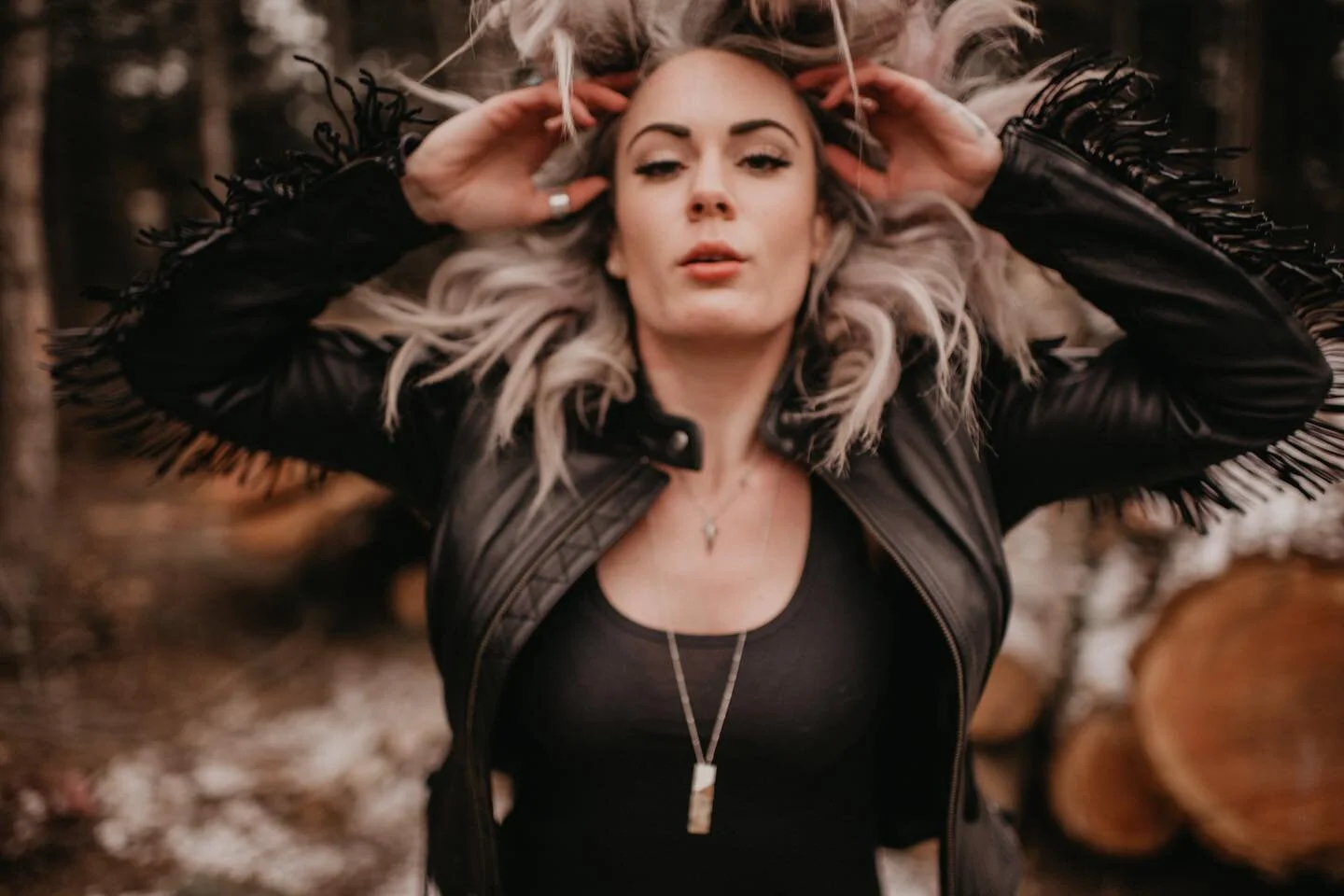 Blurry....because that&rsquo;s how I feel after all of that Holiday food and craziness 🤣

Anyways, I&rsquo;m just dropping in to let everyone know that my weddings are COMPLETELY BOOKED for 2021.

I will be continuing to book family and couples sess