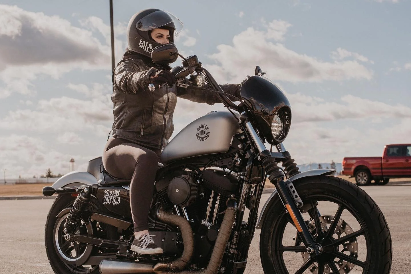 I work with some pretty badass babes over at Lone Wolf Harley! @sporty_cori is one of our sales people and she will get you on your dream bike in the blink of an eye!

Come on down and visit her and the rest of the team! 

#harleydavidson #motorcycle