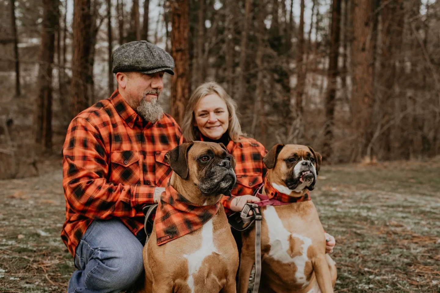 Sometimes you just have to freeze your tushys off at a very crowded disc golf park in order to get the perfect Dixxon flannel family photos 🙂
IT WAS WORTH IT 🫶🏼❤️ #coeurdalenephotographer #familyphotos #dixxonflannel