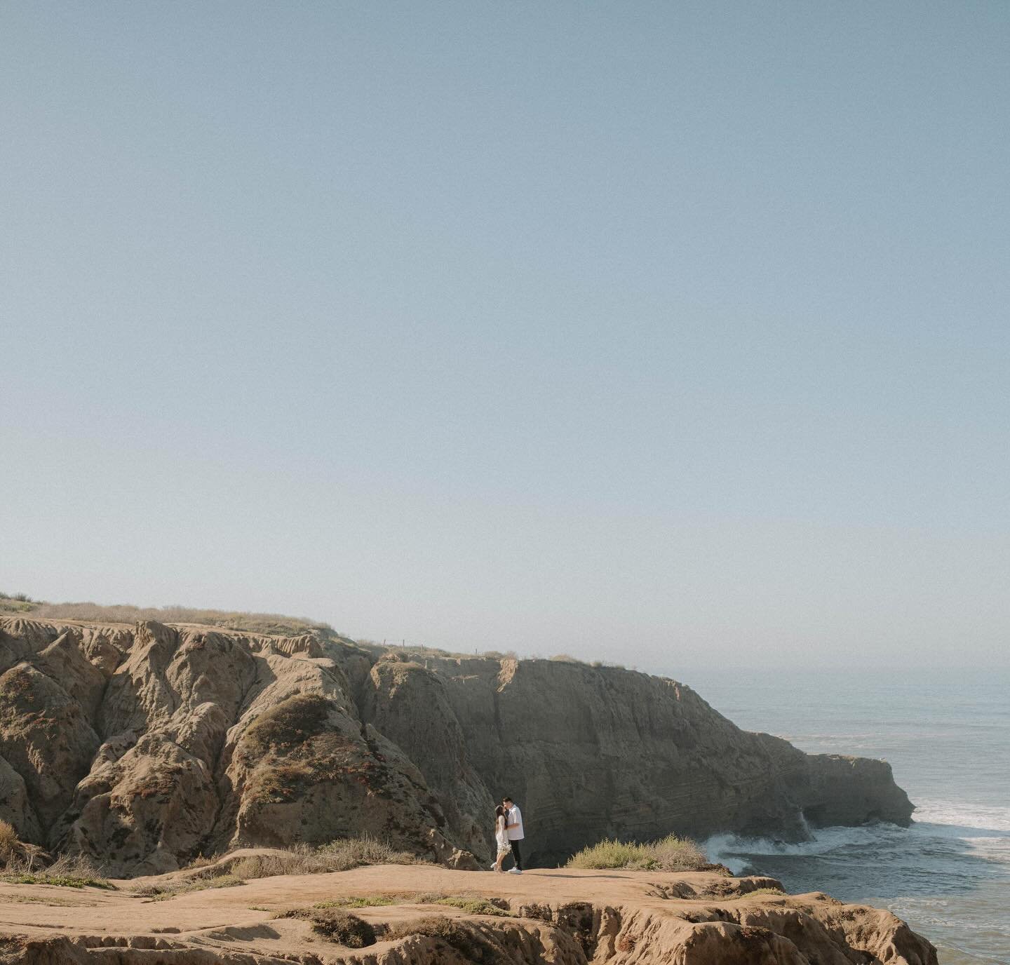 seeing everyone post their earth day photos had me really missing the California coastline 🌊 by the ocean will always be my favorite place to shoot&hellip; coast to coast