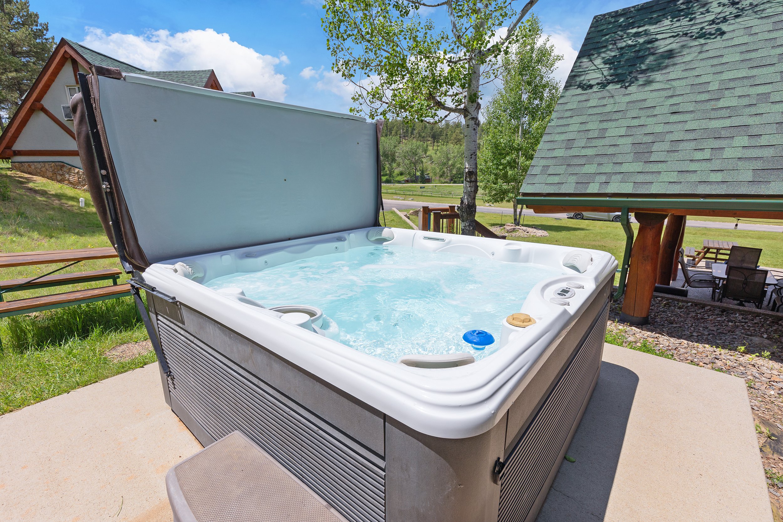 12727HappyTrails-CreeksideGemext06.jpg