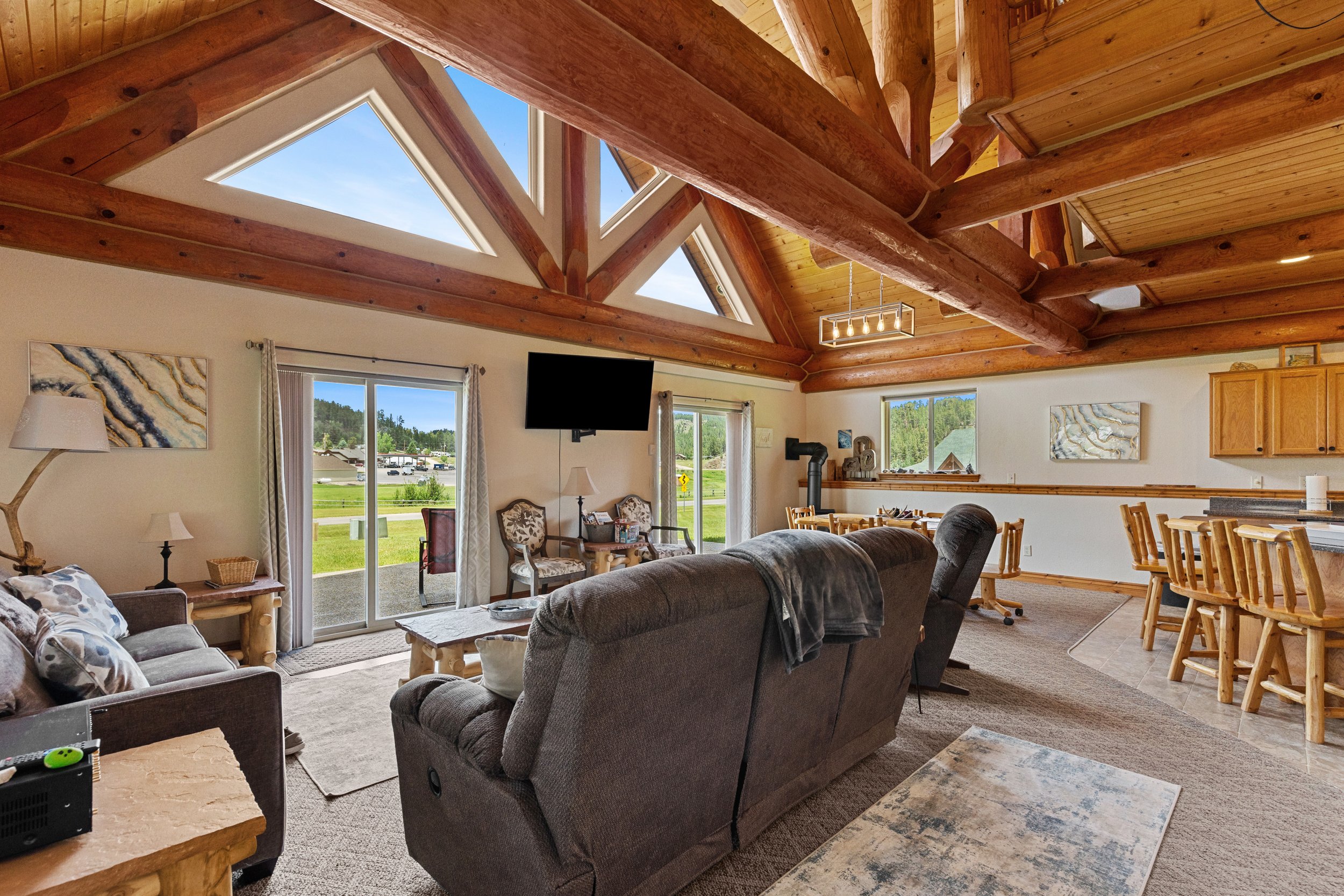 12727HappyTrails-CreeksideGemint01.jpg