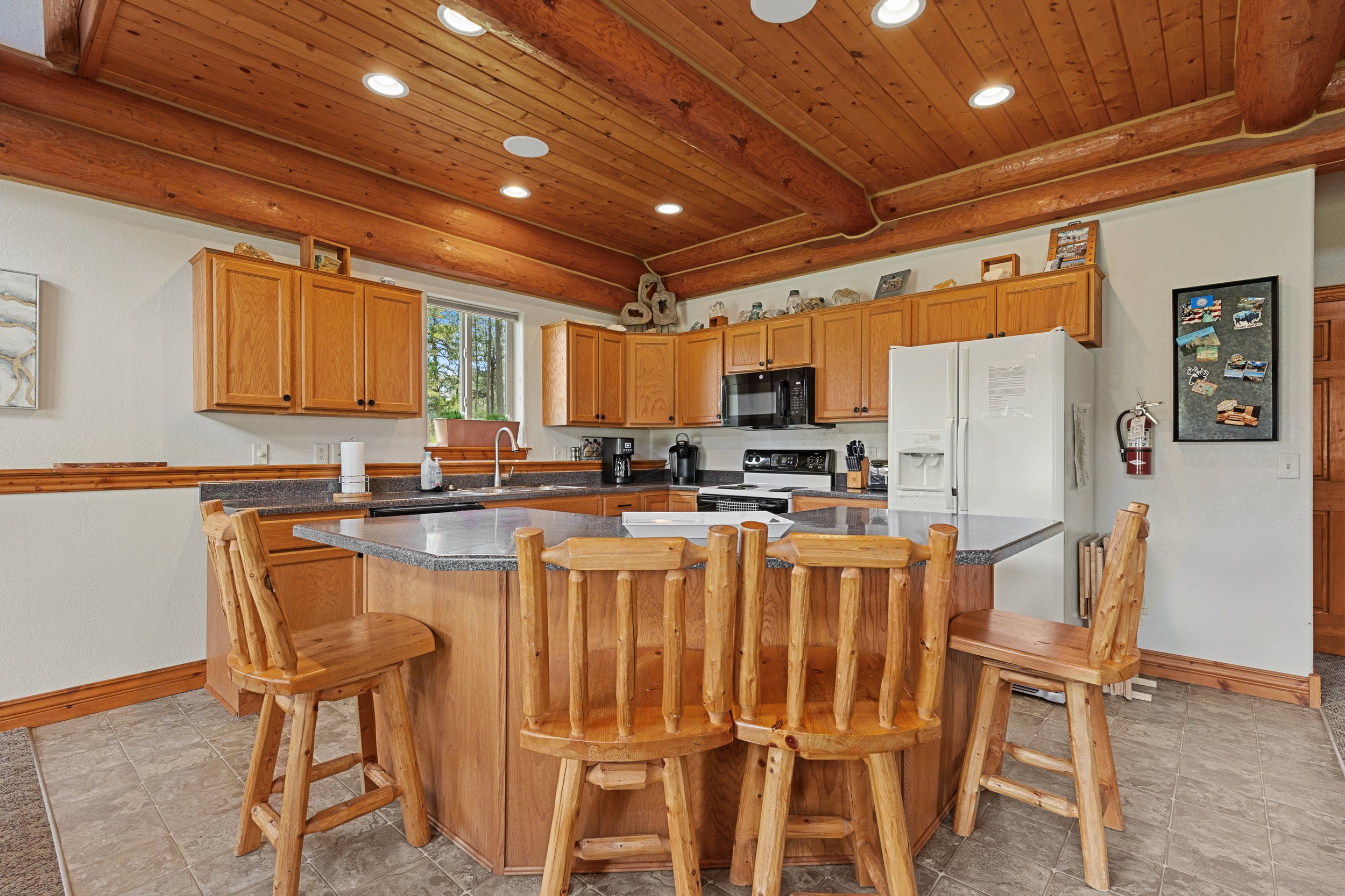 12727HappyTrails-CreeksideGemint08.jpg