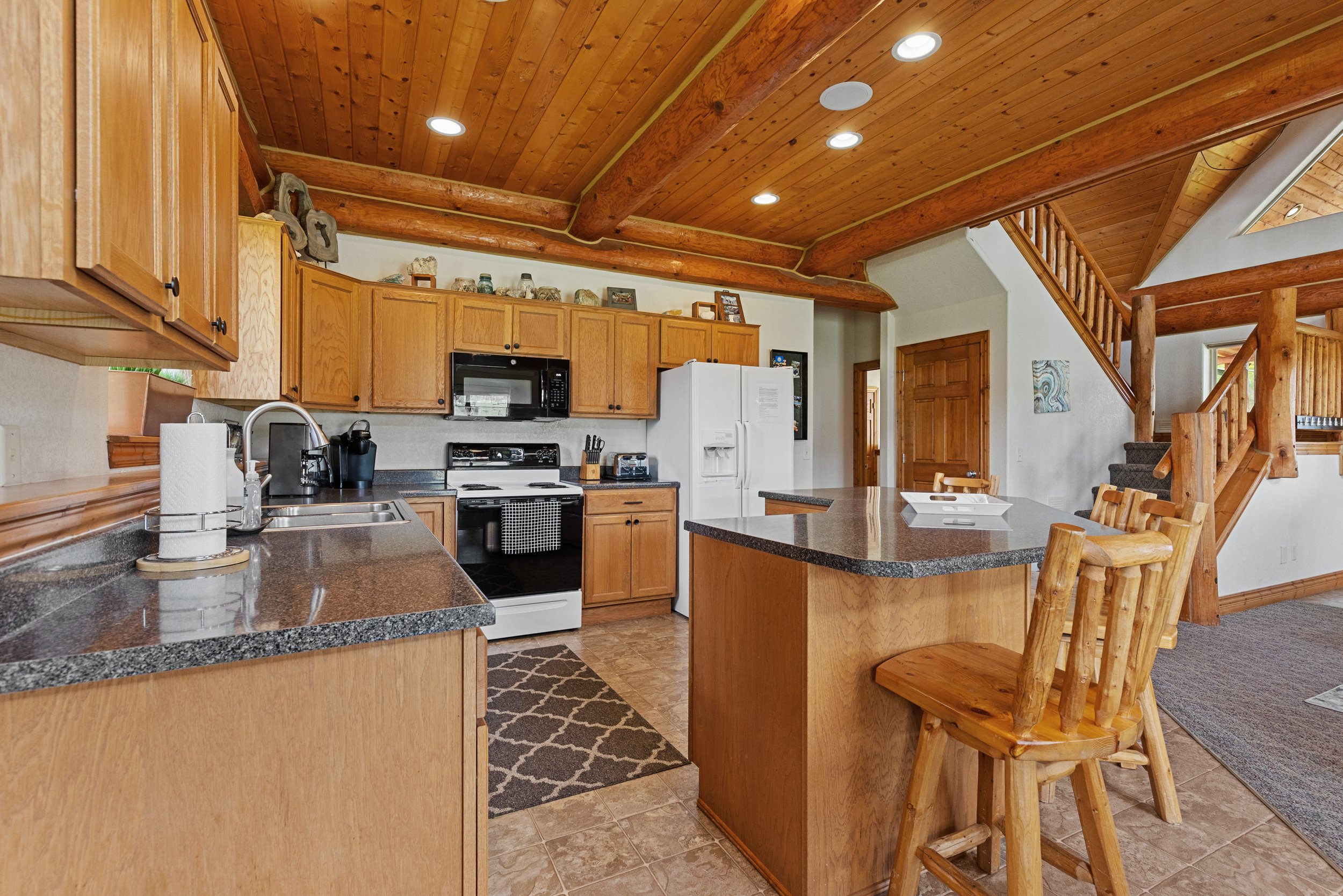 12727HappyTrails-CreeksideGemint09.jpg