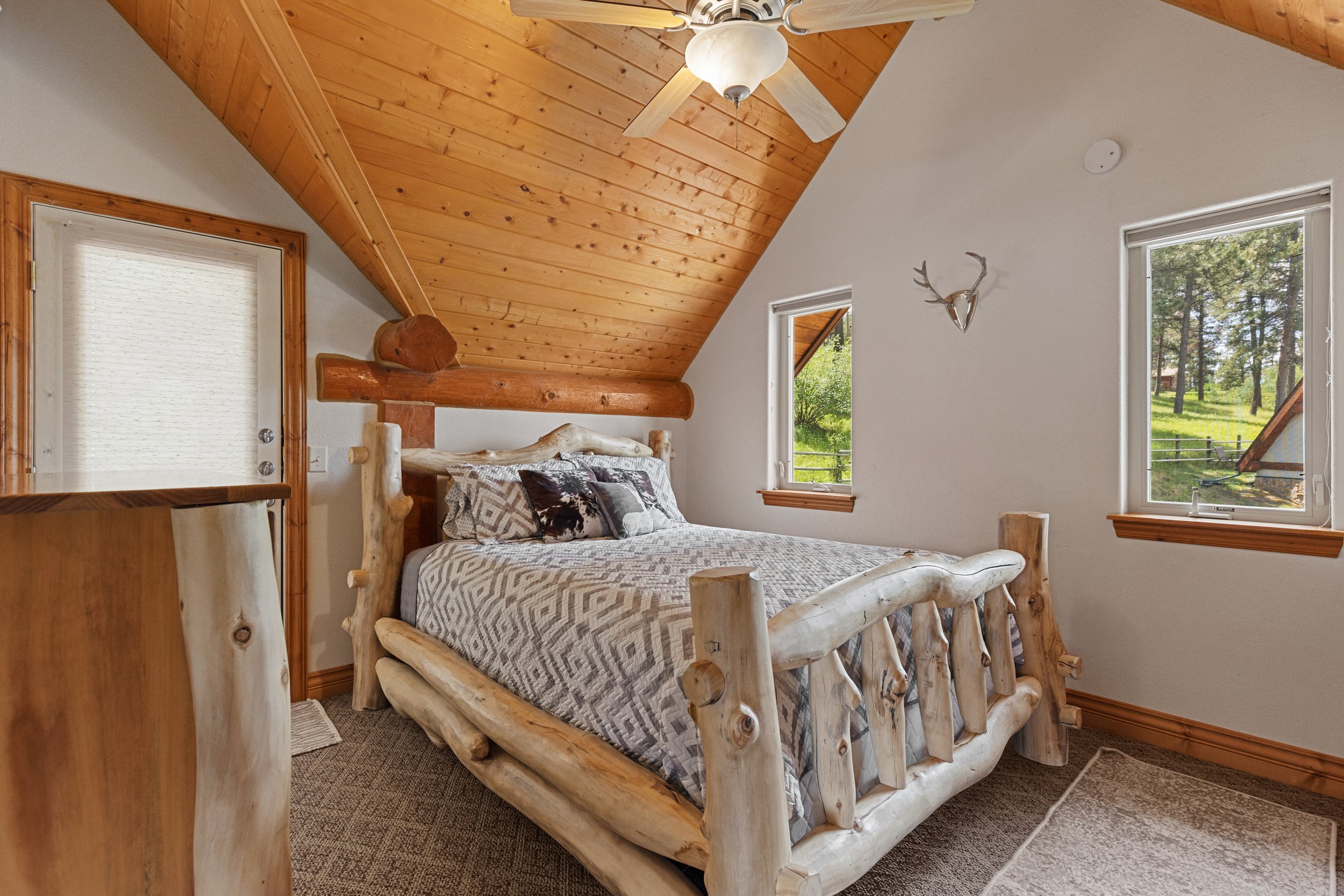 12727HappyTrails-CreeksideGemint21.jpg