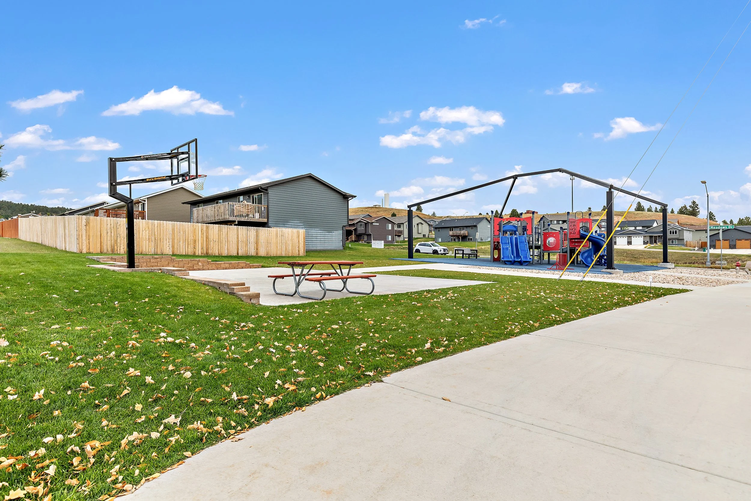 2654MeadowsDrext13.jpg