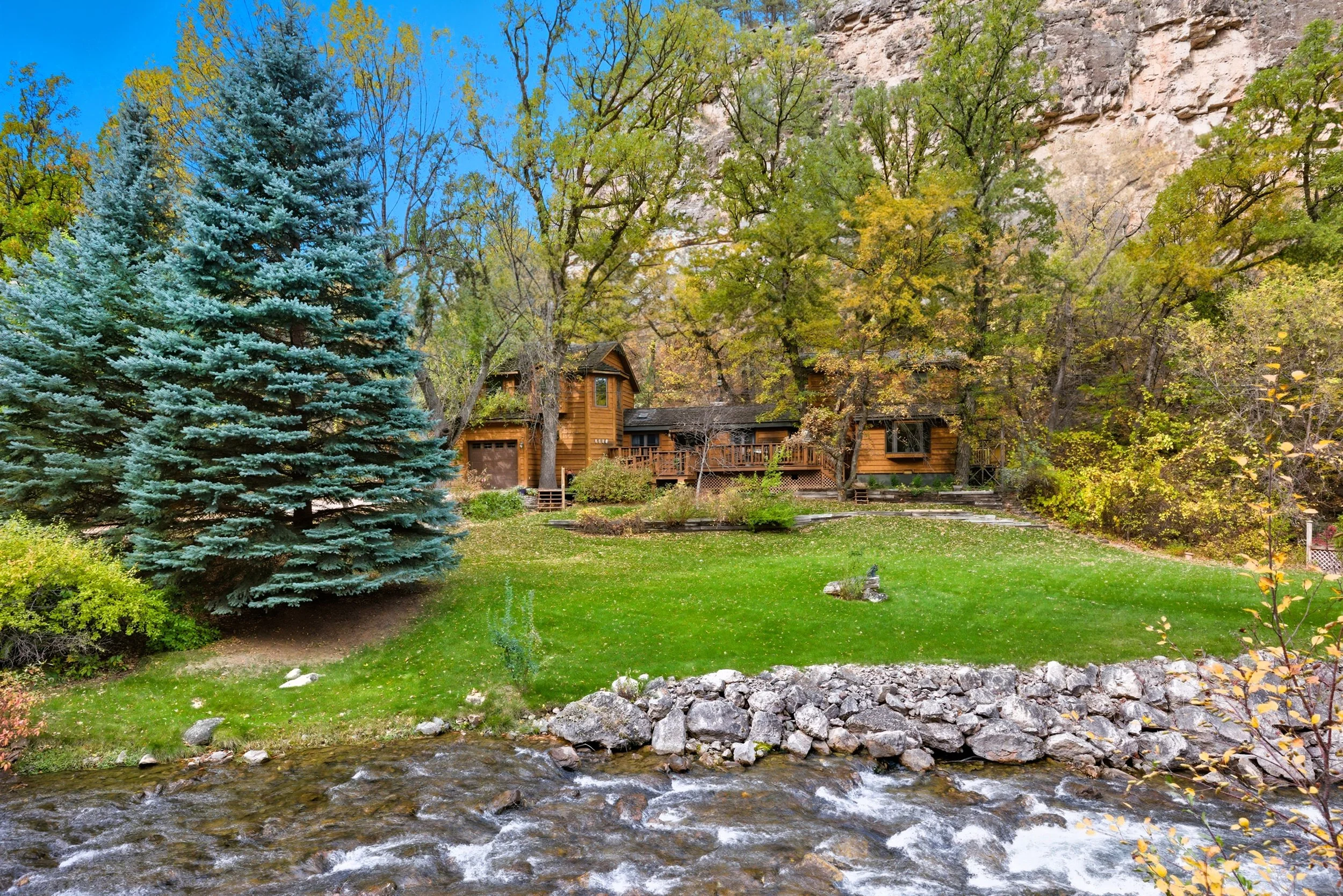 7450DarkCanyonRd05.jpg