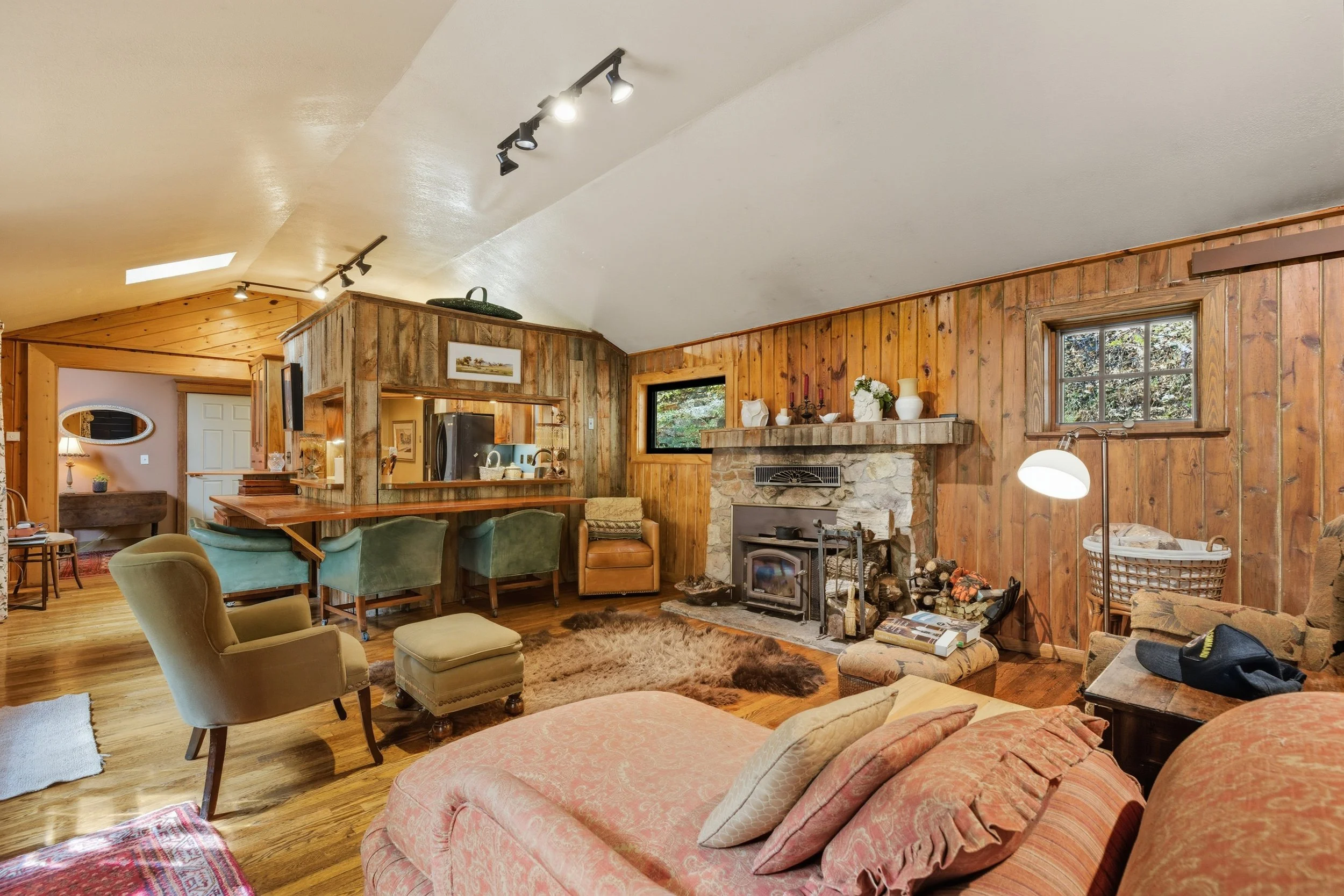 7450DarkCanyonRd29.jpg