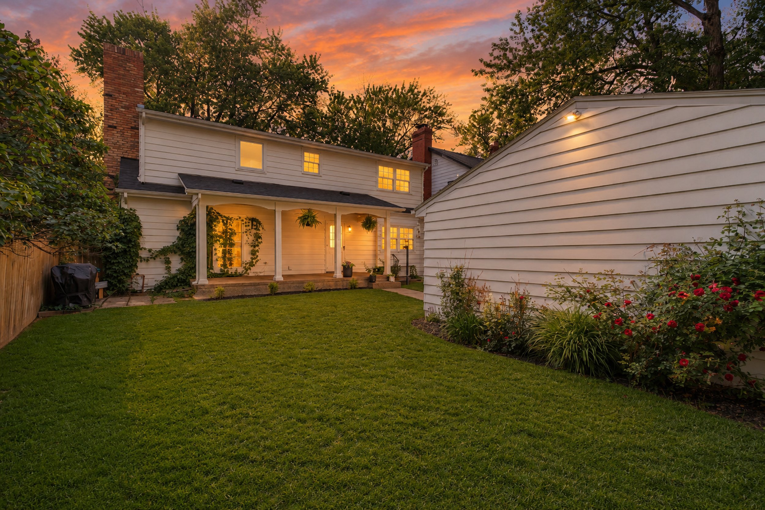 1514WestBlvdext05Twilight.jpg