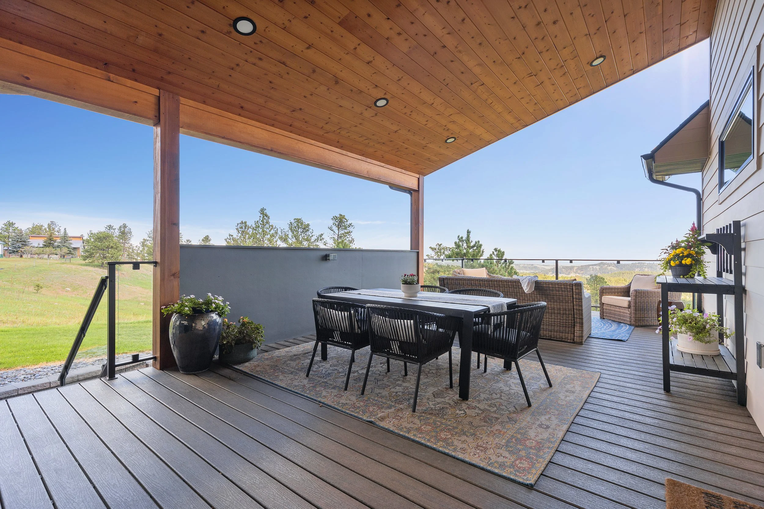 23798CoyoteFlatsRdext21.jpg