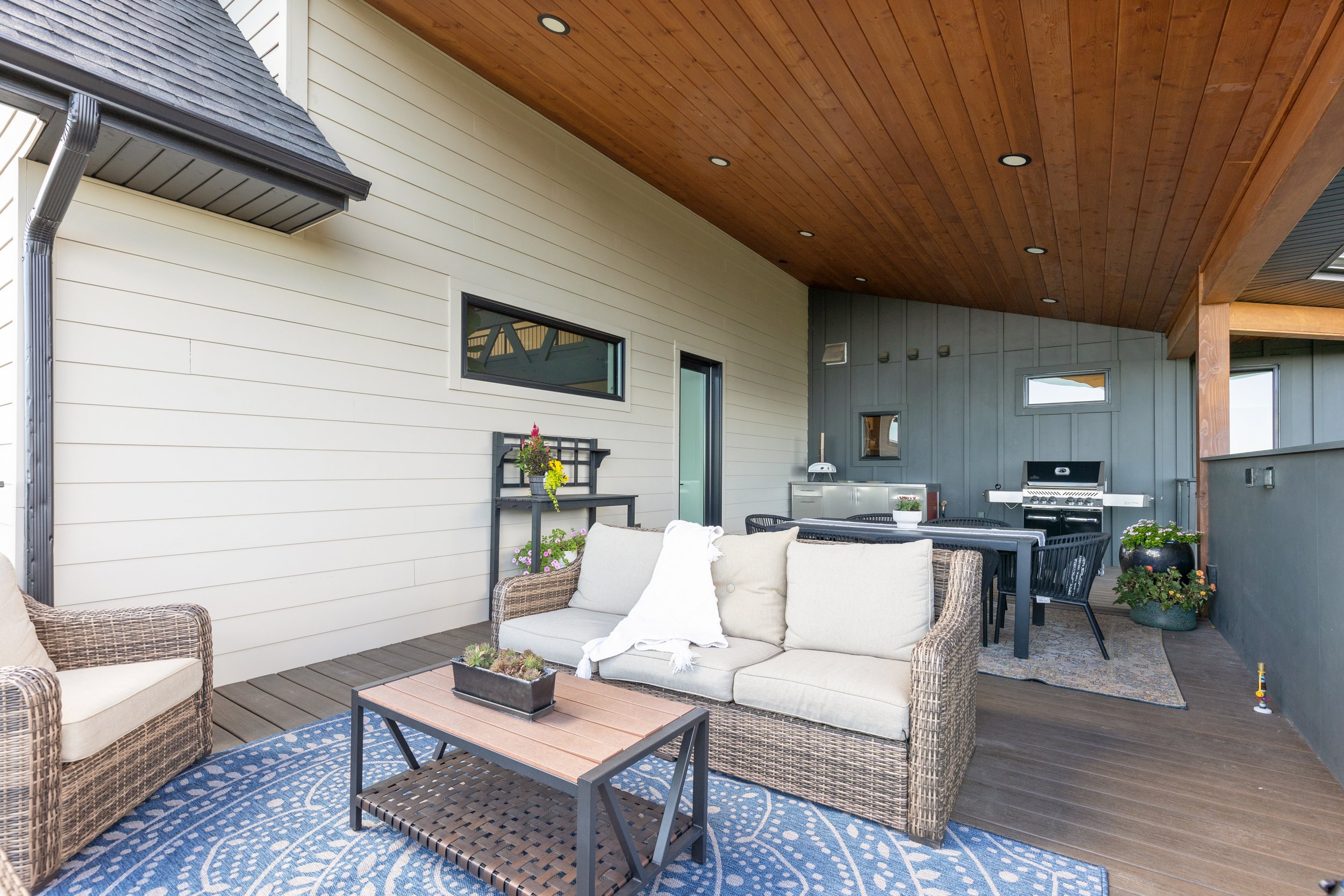 23798CoyoteFlatsRdext25.jpg