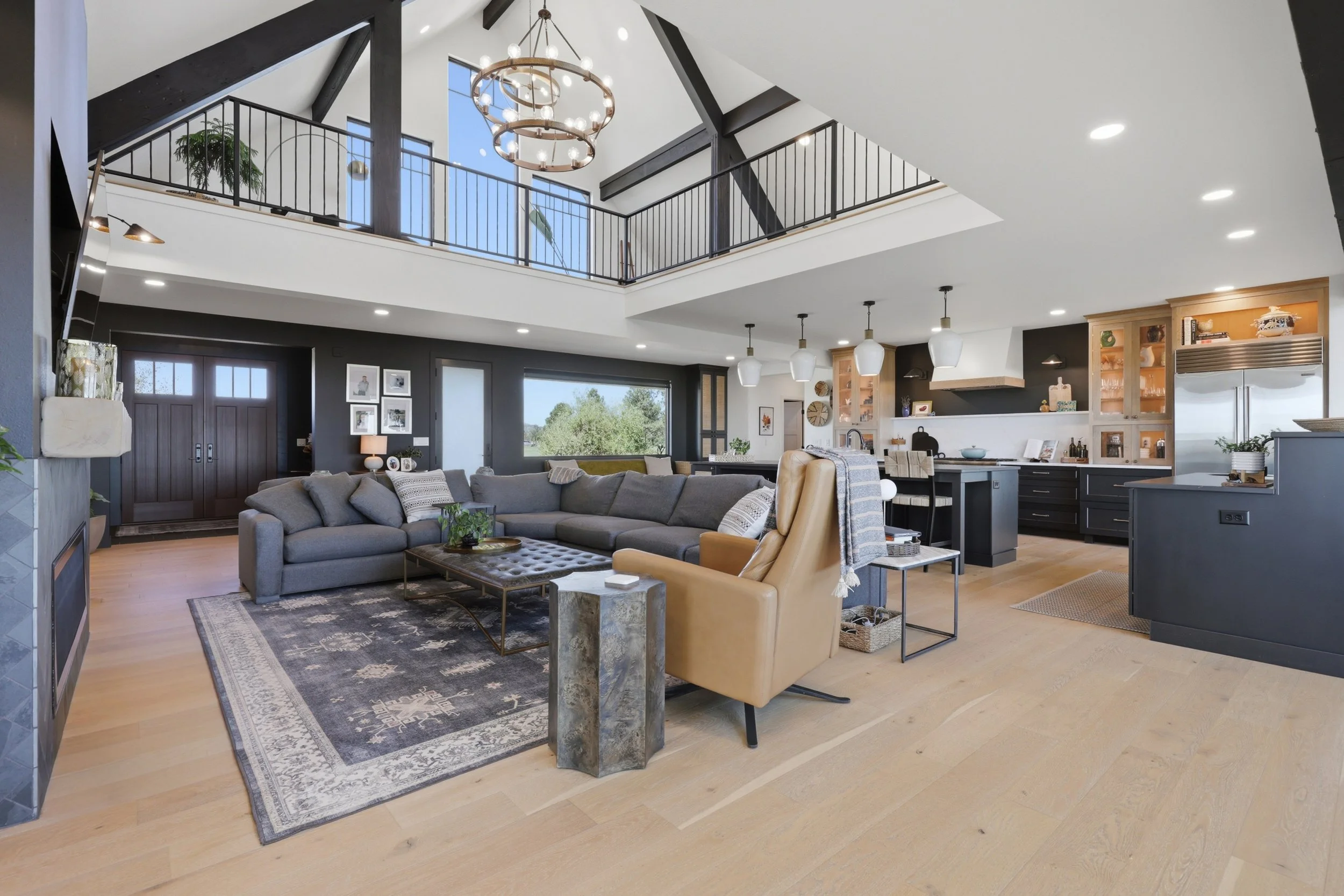23798CoyoteFlatsRdint09.jpg