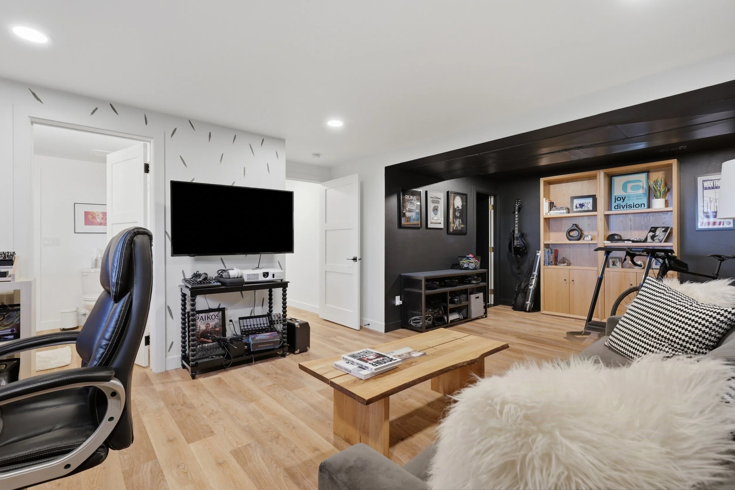 23798CoyoteFlatsRdint65.jpg