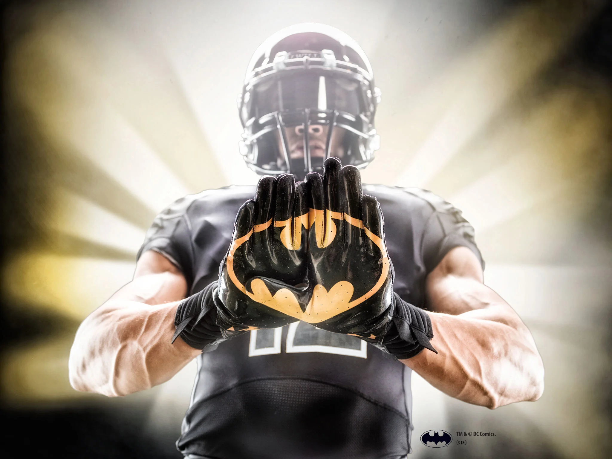 2013_6_28_UA_FOOTBALL_Batman3.jpg