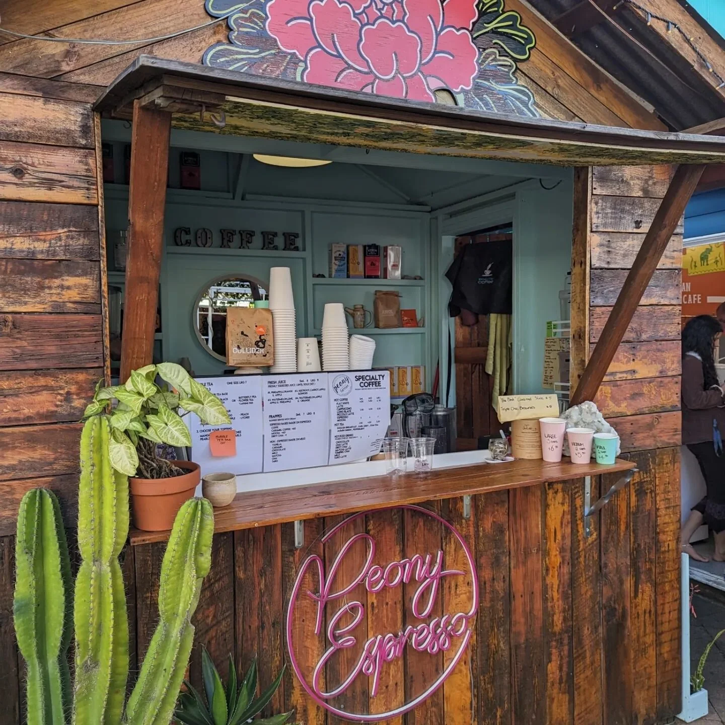 Even more coffees in Maleny! There is enough to go around...

#maleny #malenyaccommodation #guesthousemaleny #coffee