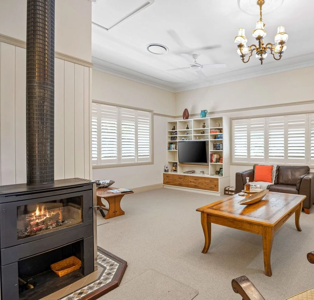 You bring the gang; we will bring the firewood. Winter in Maleny is a delight - clear and cool in the day, then snuggle up in front of the fire in the evening.

#accomodation  #maleny #sunshinecoasthinterland #malenywedding #familyreunion #weekendget