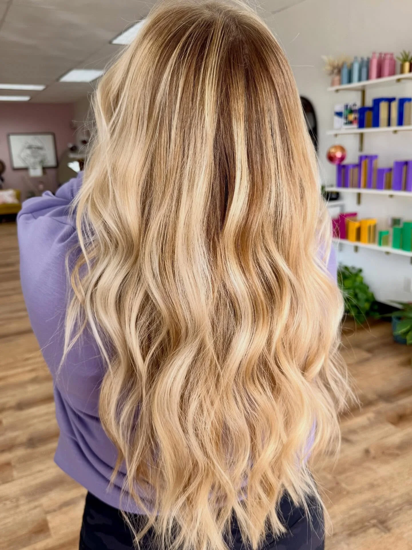 Making our way towards summer . Balayage for the win 🏅 

#denverbalayage #westminstercolorado