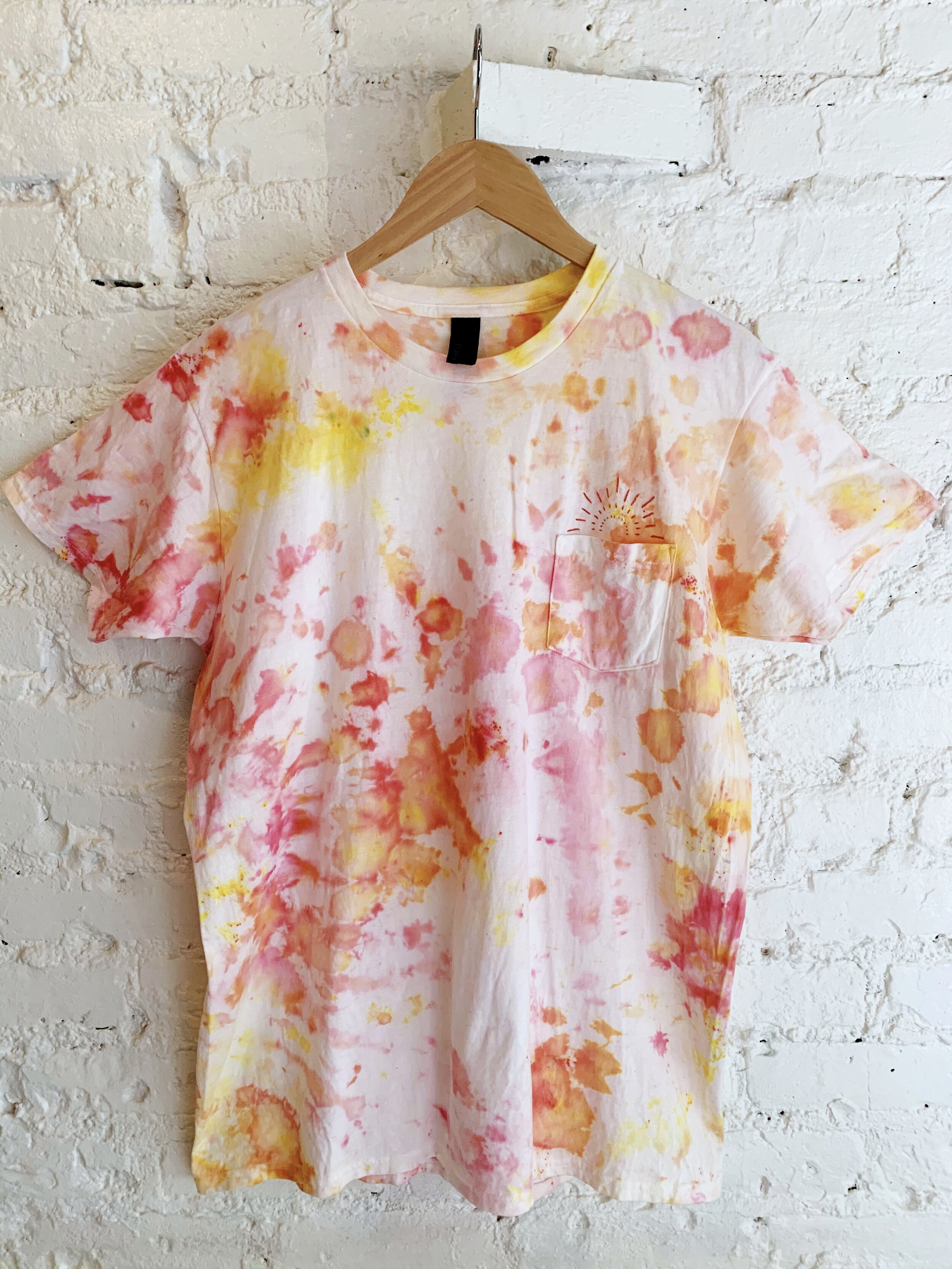 embroidered watercolor crewneck tee in Dawn