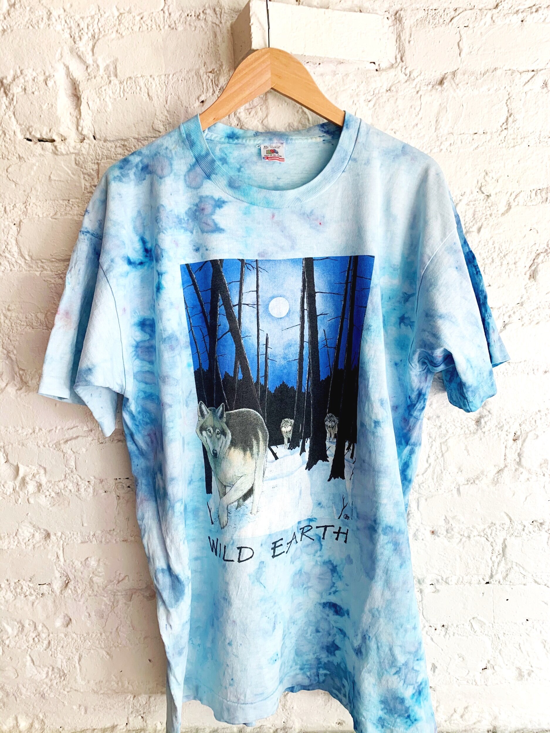 vintage wild earth tee